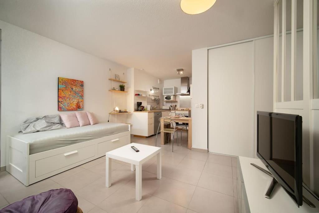 Fully Equipped Apartment With Terrace Sleeps 4 Marseille Eksteriør bilde