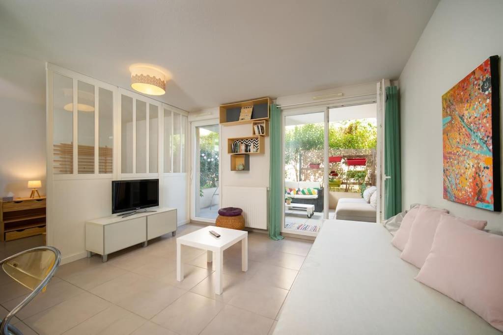 Fully Equipped Apartment With Terrace Sleeps 4 Marseille Eksteriør bilde